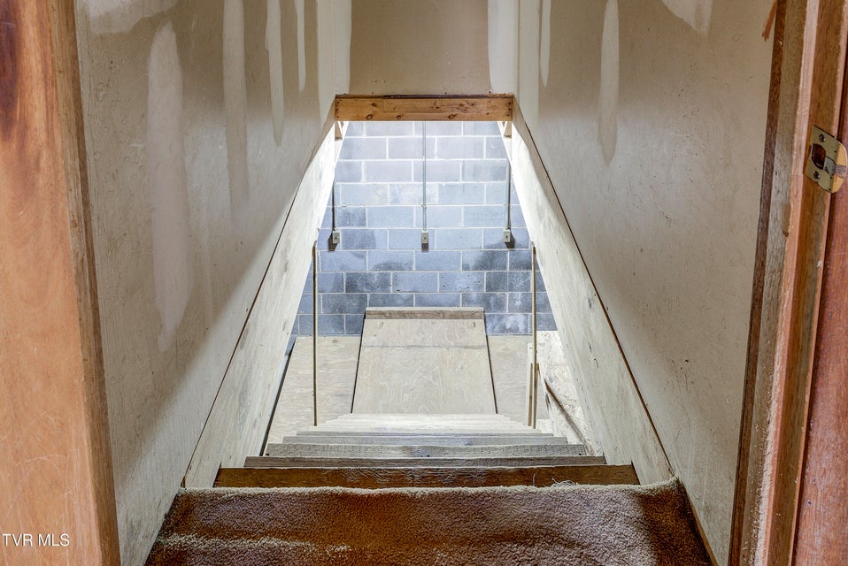 Photo #35: 131 Leedy Lane