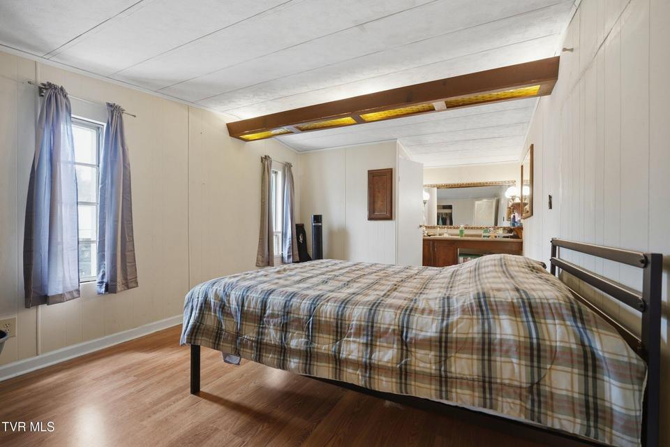 Photo #14: 653 Murrell Road