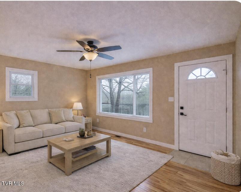 Photo #5: 542 Jersey Street