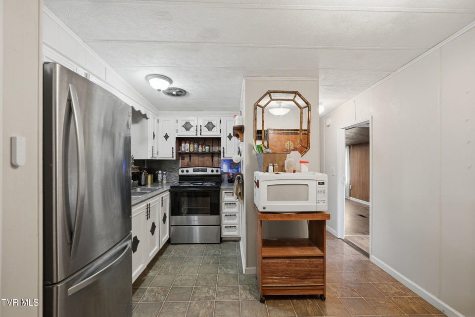 Photo #12: 653 Murrell Road