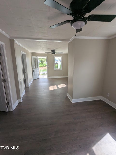 Photo #7: 532 Elm Street