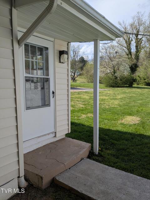 Photo #3: 532 Elm Street