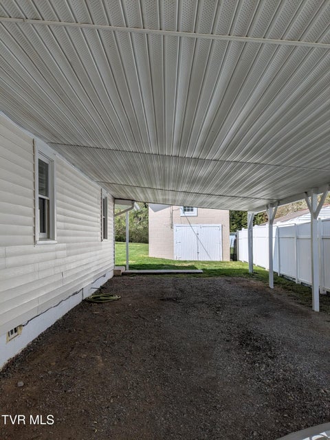 Photo #23: 532 Elm Street