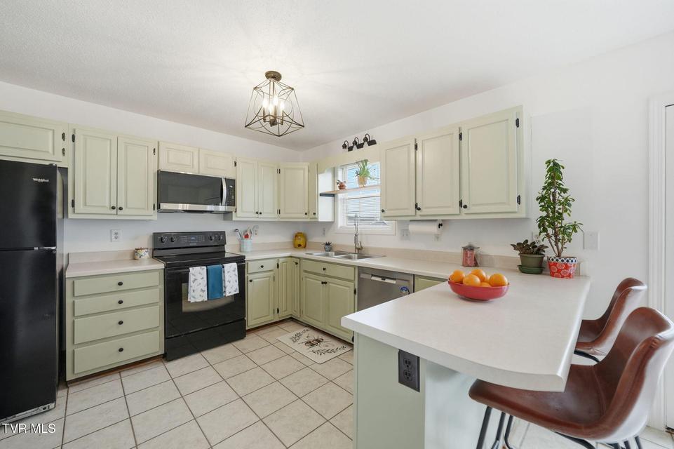 Photo #3: 14 Teague Court