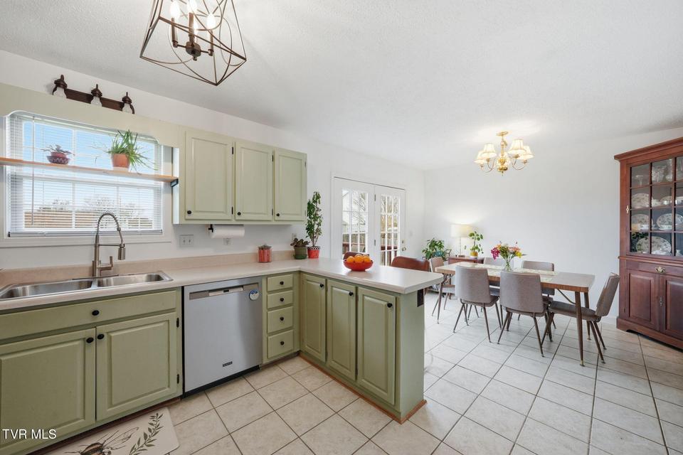 Photo #6: 14 Teague Court