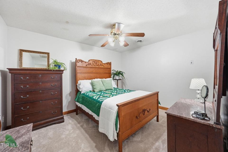 Photo #26: 14 Teague Court