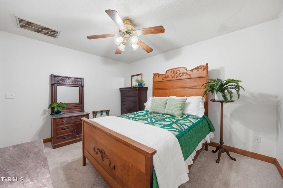 Photo #25: 14 Teague Court