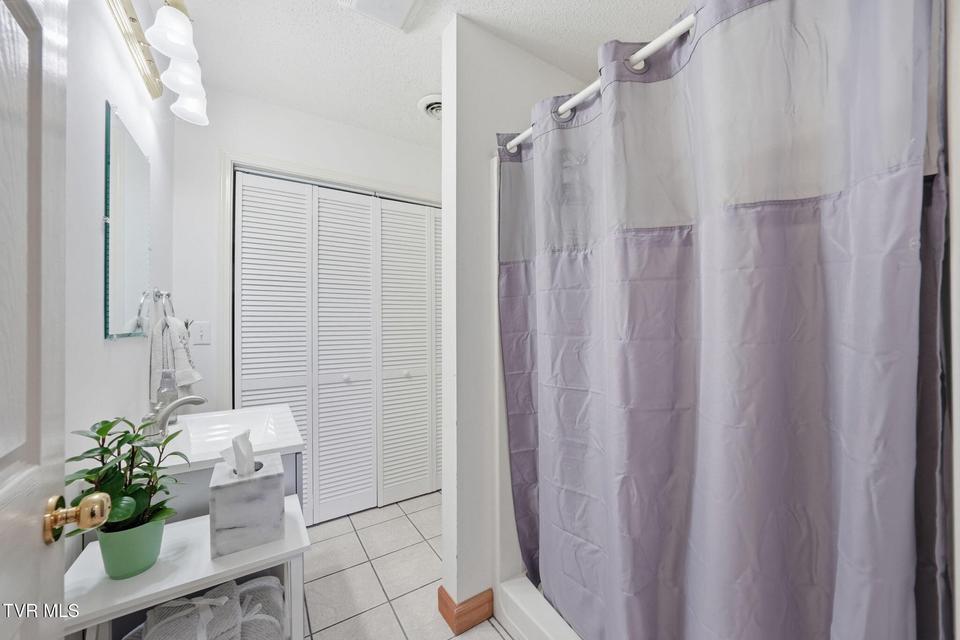 Photo #28: 14 Teague Court