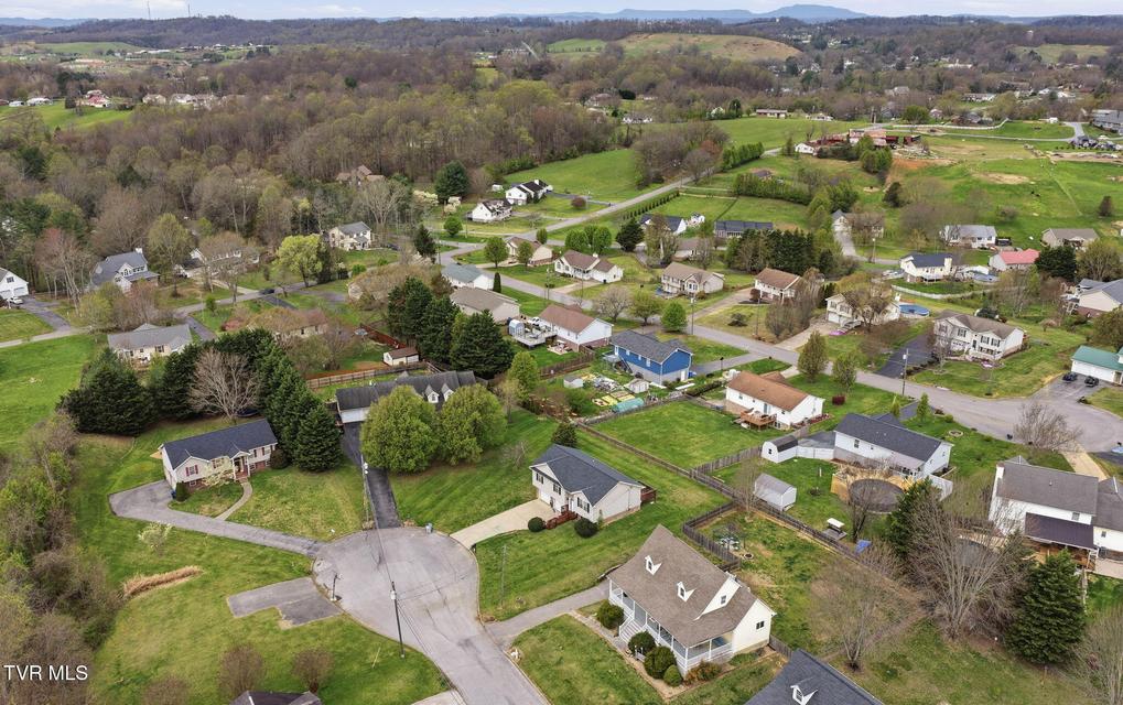 Photo #39: 14 Teague Court