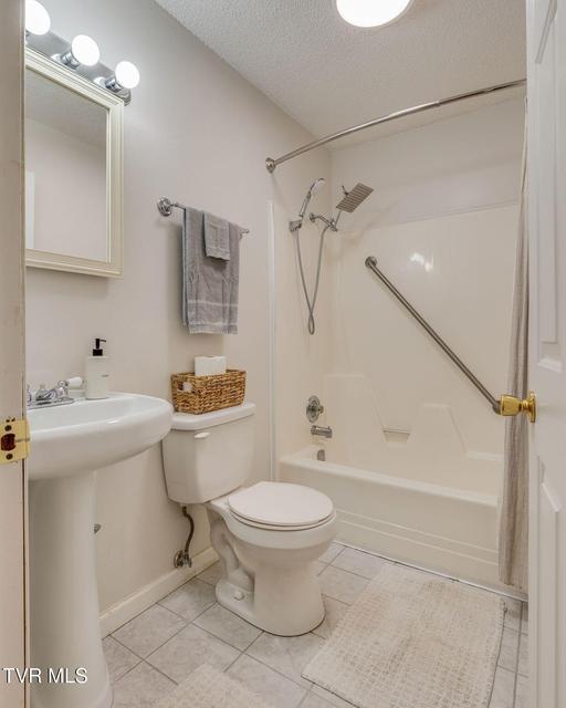 Photo #16: 631 Elm Avenue