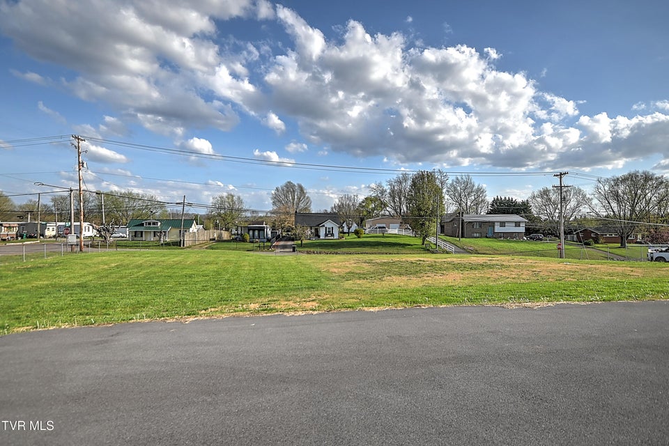 Photo #29: 108 Hickam Street