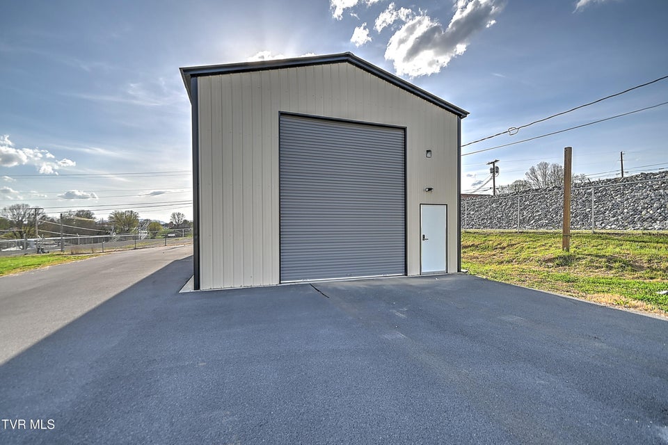 Photo #7: 108 Hickam Street