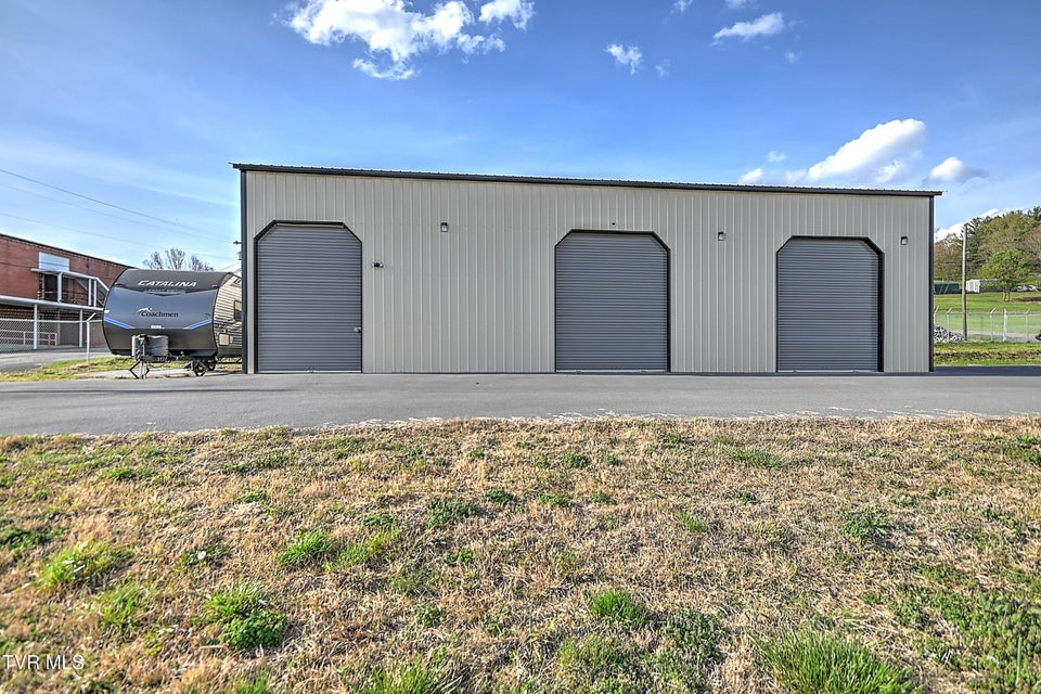 Photo #5: 108 Hickam Street