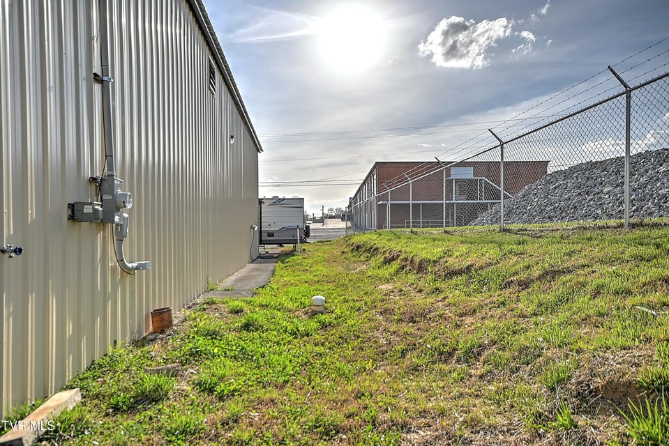 Photo #10: 108 Hickam Street