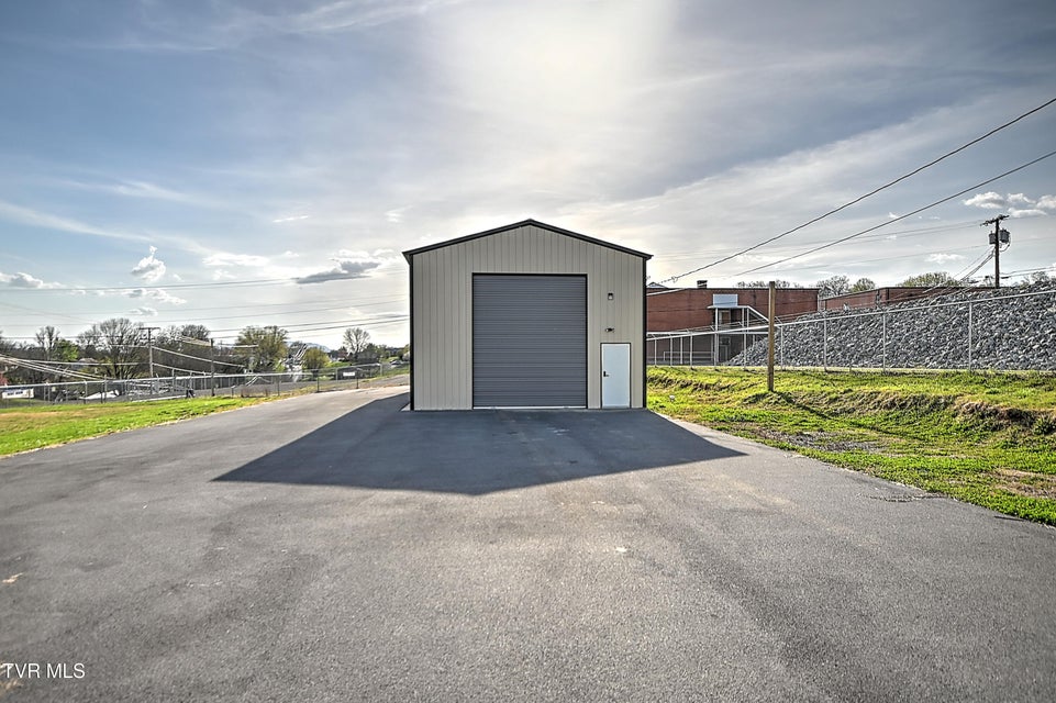 Photo #9: 108 Hickam Street