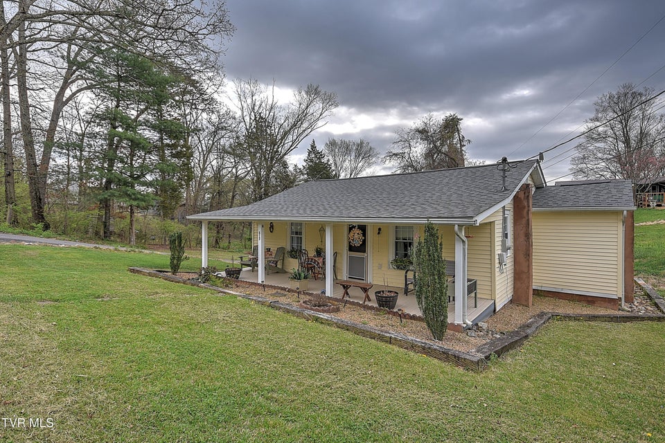 Photo #3: 517 Cherokee Drive