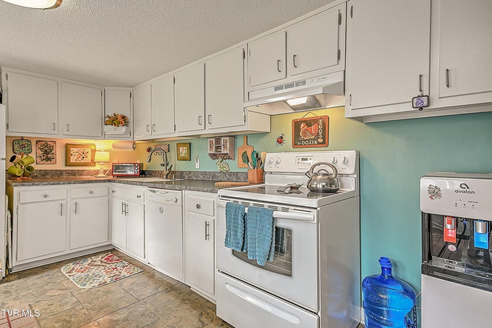 Photo #14: 517 Cherokee Drive