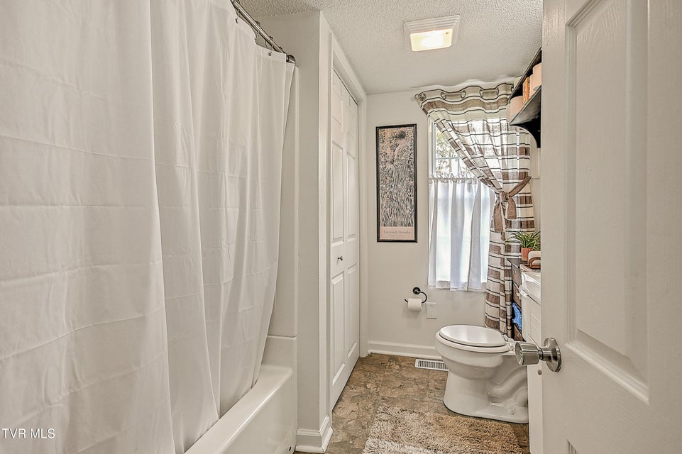 Photo #19: 517 Cherokee Drive