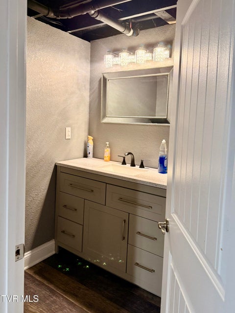 Photo #94: 16540 Tazewell Street