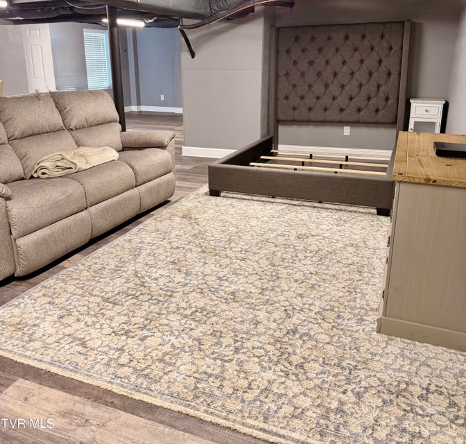 Photo #100: 16540 Tazewell Street