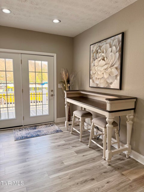 Photo #29: 16540 Tazewell Street