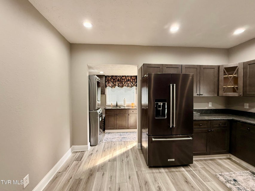 Photo #38: 16540 Tazewell Street