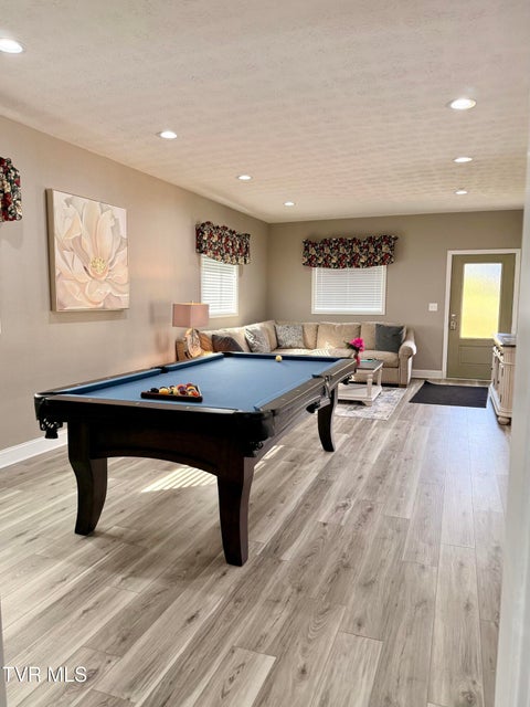 Photo #27: 16540 Tazewell Street