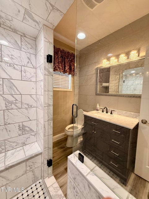 Photo #56: 16540 Tazewell Street