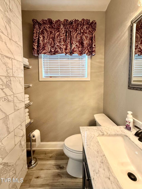 Photo #57: 16540 Tazewell Street