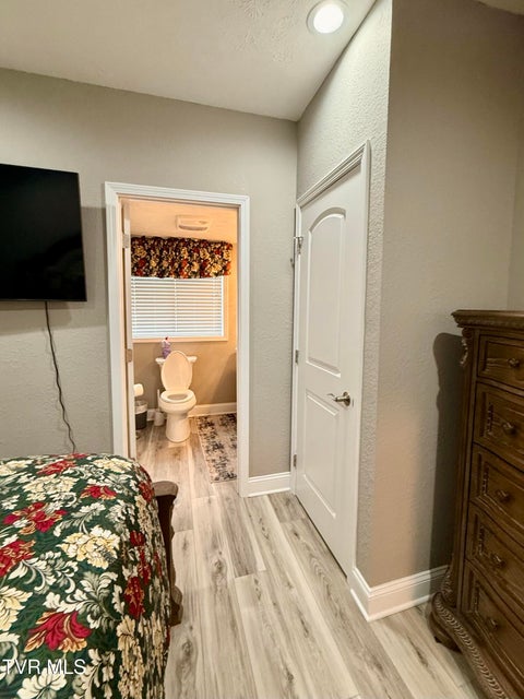 Photo #61: 16540 Tazewell Street