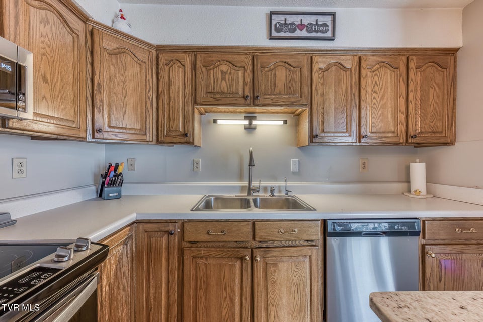 Photo #11: 2200 Camelot Circle