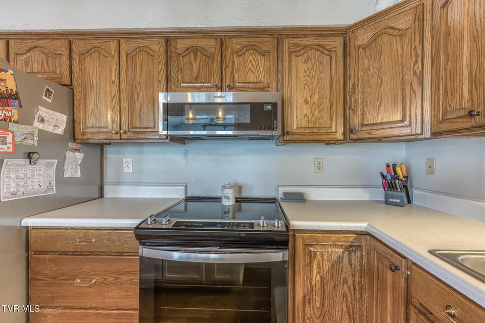 Photo #13: 2200 Camelot Circle