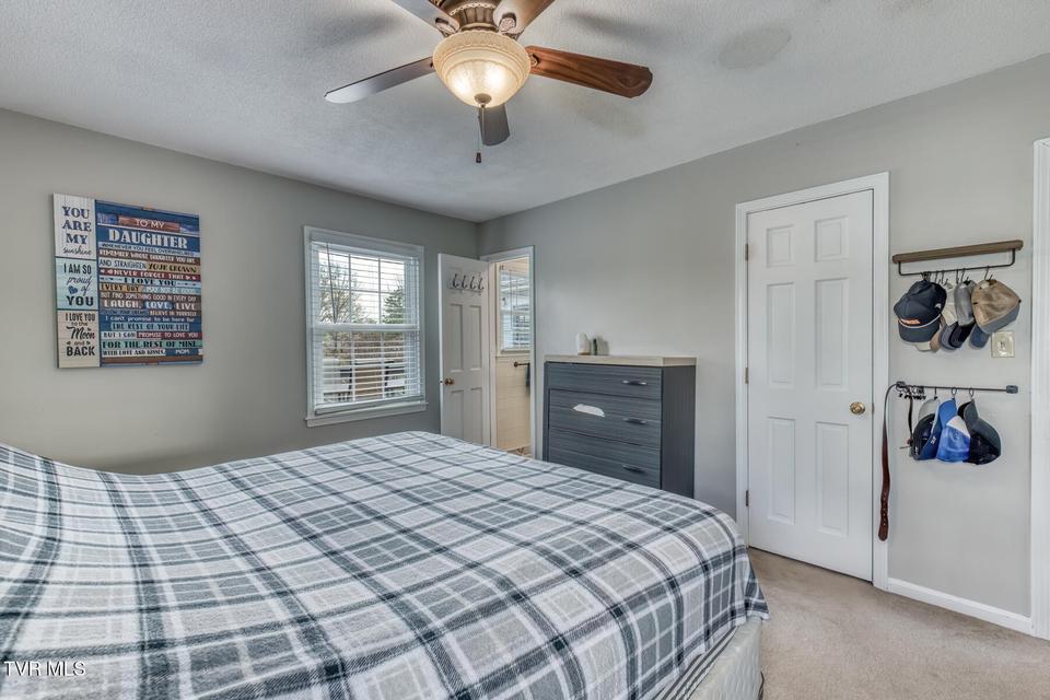 Photo #17: 2200 Camelot Circle