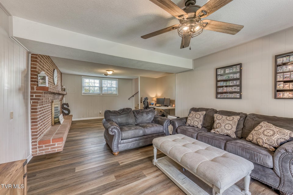 Photo #28: 2200 Camelot Circle