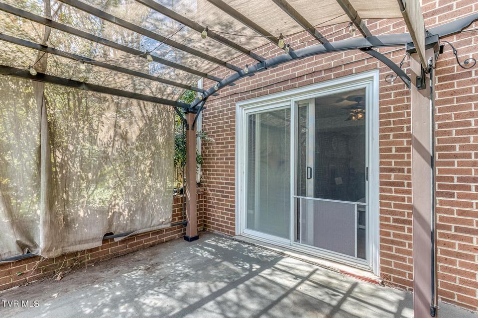 Photo #38: 2200 Camelot Circle