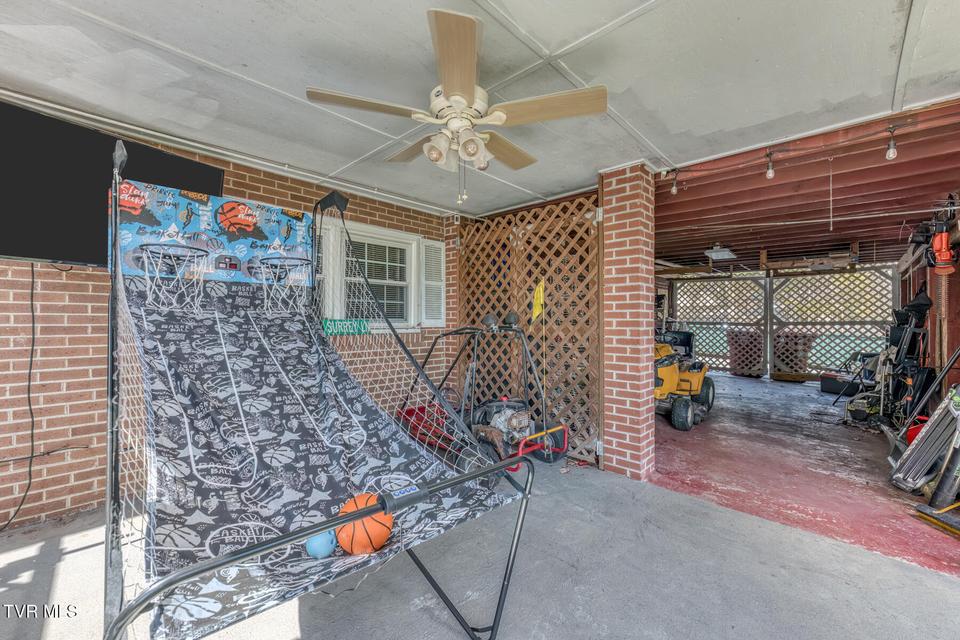 Photo #39: 2200 Camelot Circle