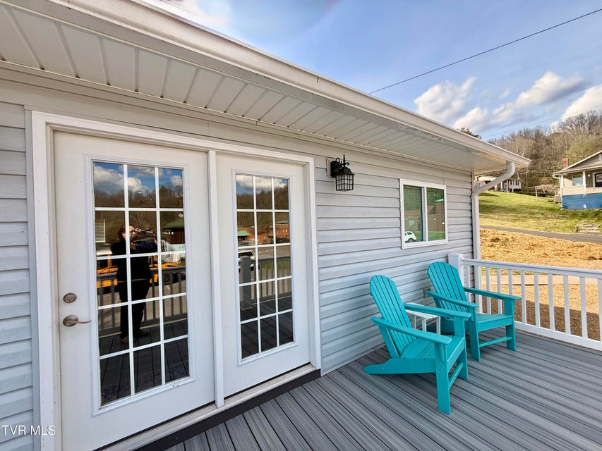 Photo #13: 16540 Tazewell Street