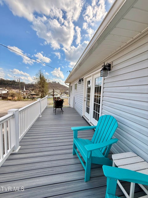 Photo #14: 16540 Tazewell Street