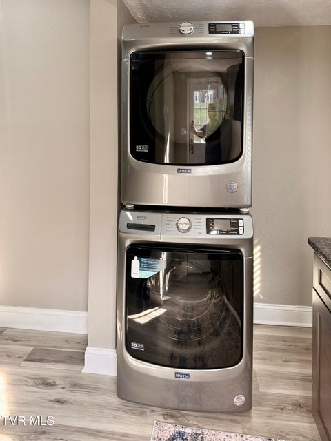 Photo #87: 16540 Tazewell Street