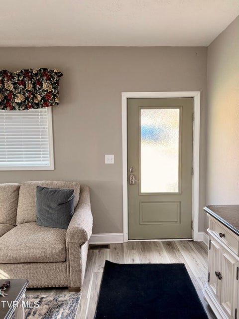 Photo #18: 16540 Tazewell Street