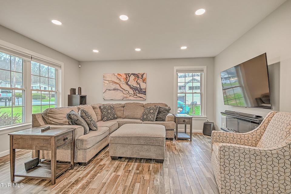 Photo #6: 1735 Southside Road