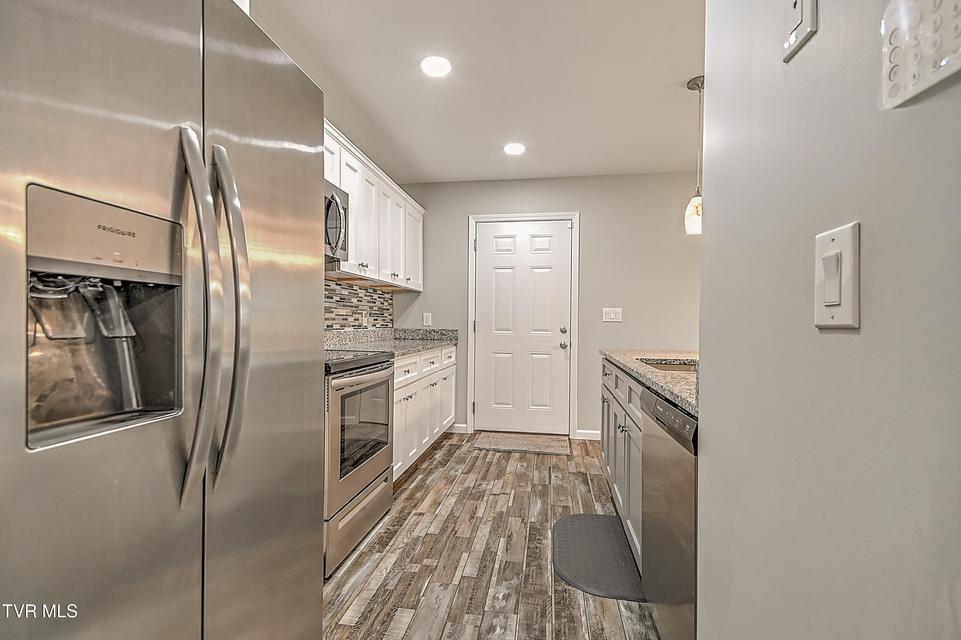 Photo #9: 1735 Southside Road