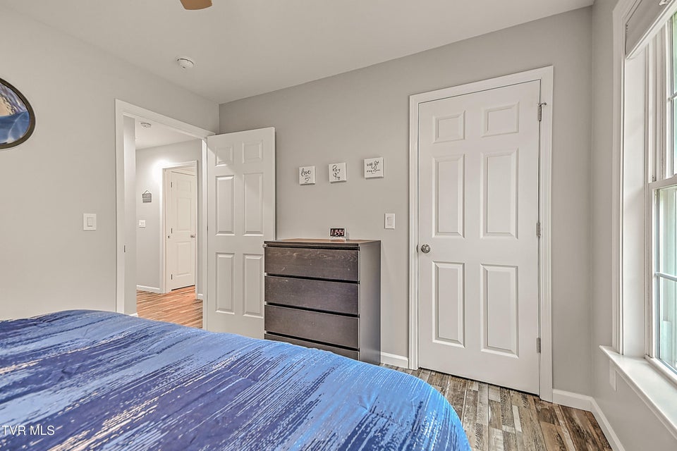 Photo #25: 1735 Southside Road