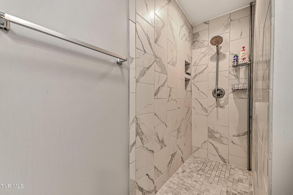 Photo #27: 1735 Southside Road