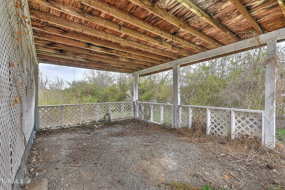 Photo #34: 1305 Saint Louis Street