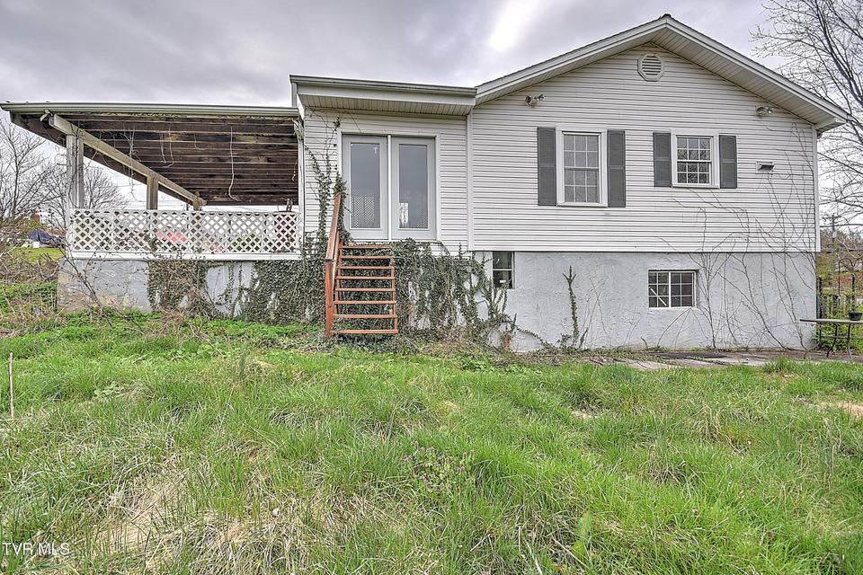 Photo #36: 1305 Saint Louis Street