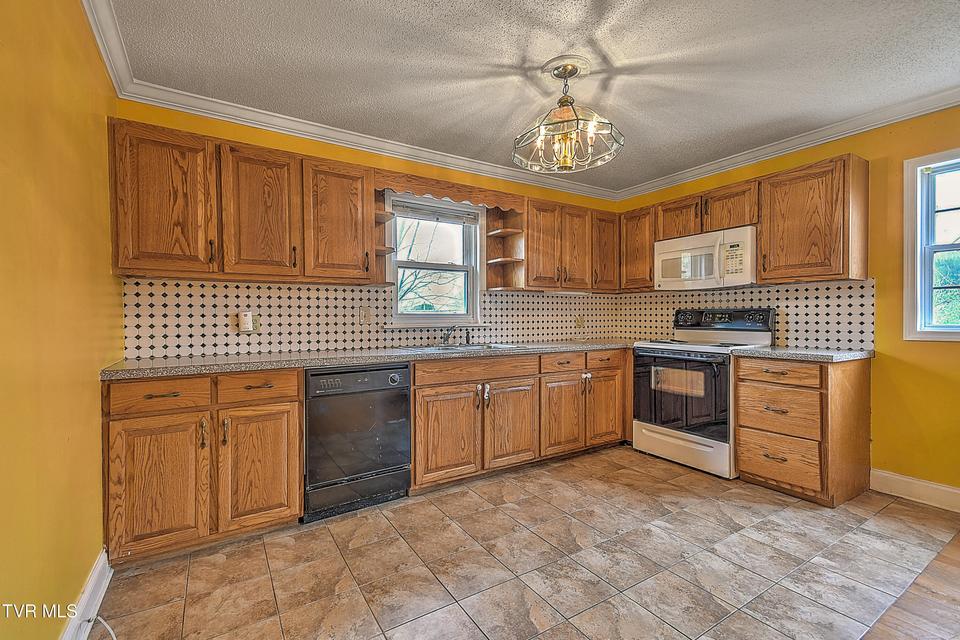 Photo #17: 1305 Saint Louis Street