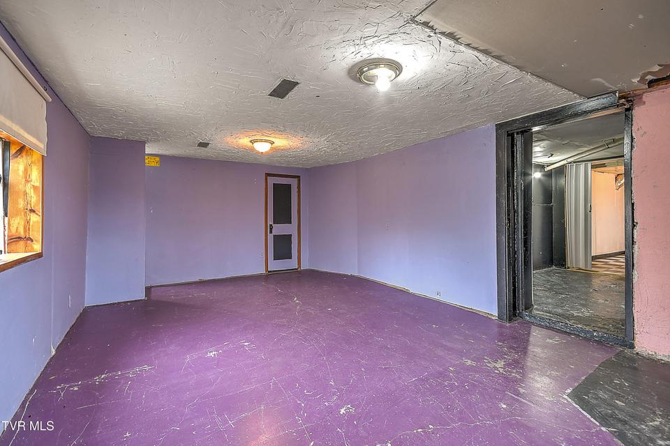 Photo #23: 1305 Saint Louis Street