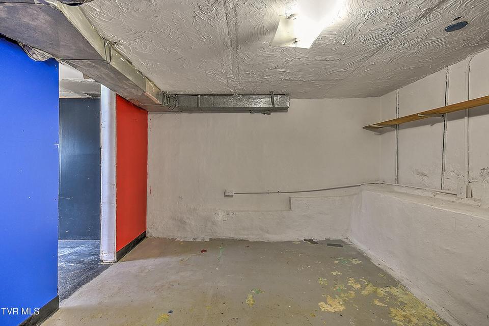 Photo #28: 1305 Saint Louis Street