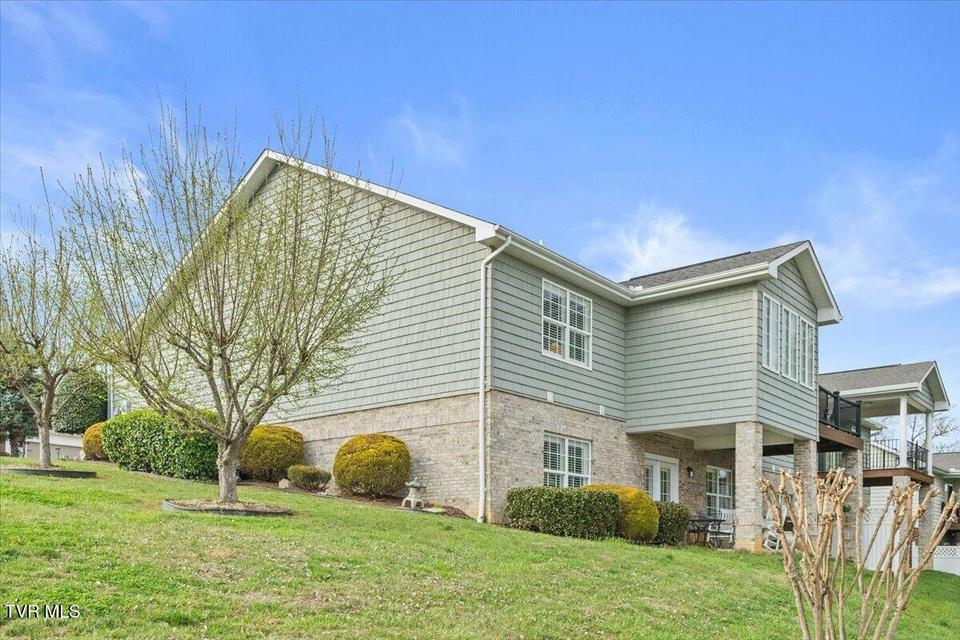 Photo #5: 216 Bridgewater Court